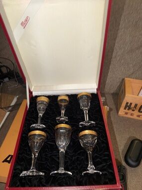 Moser Clear Crystal Glasses with Gold Banding - Moser
